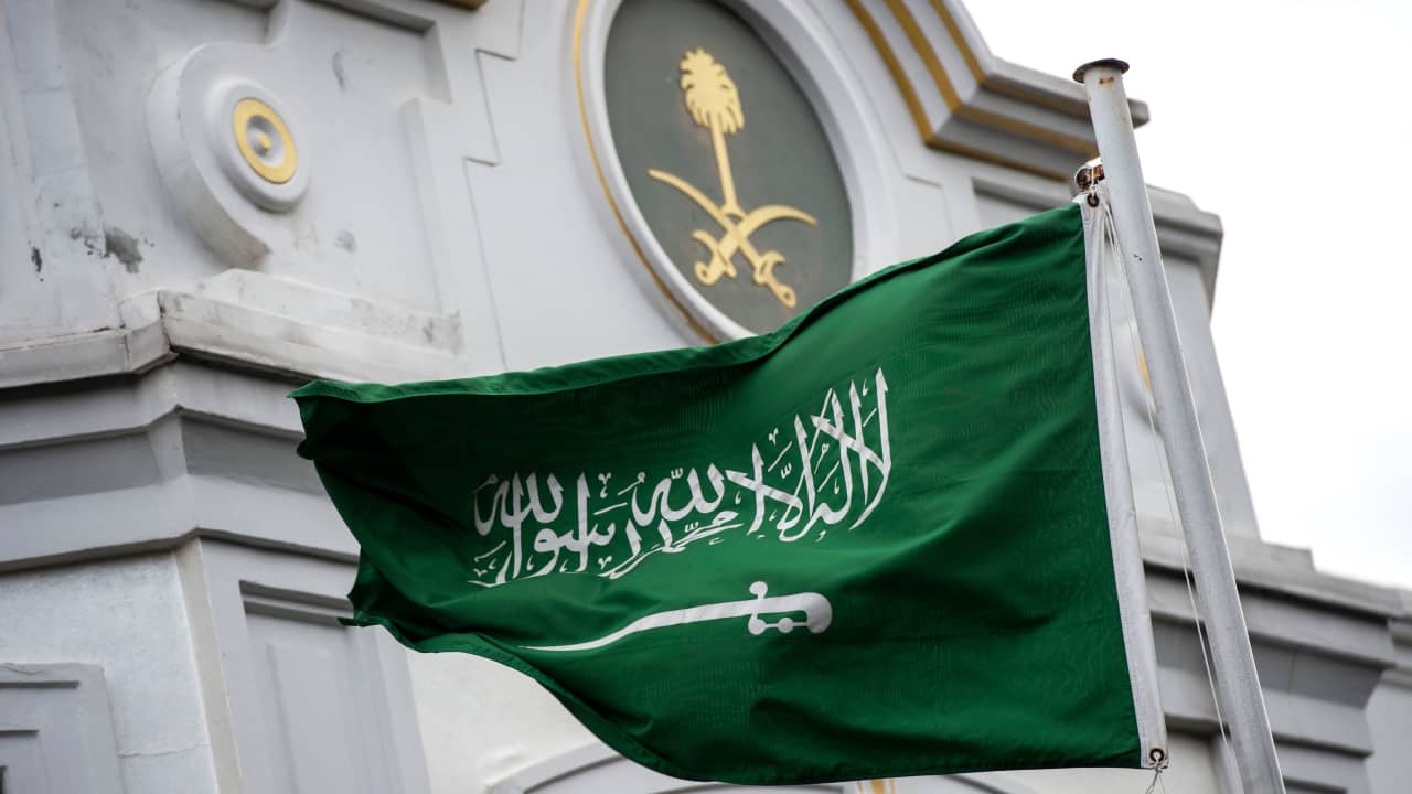 السعودية تدعو مواطنيها إلى مغادرة لبنان "بشكل فوري"